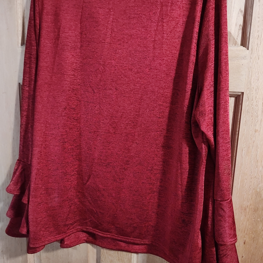 Elegant Red Women's Top - Picture 2 of 4